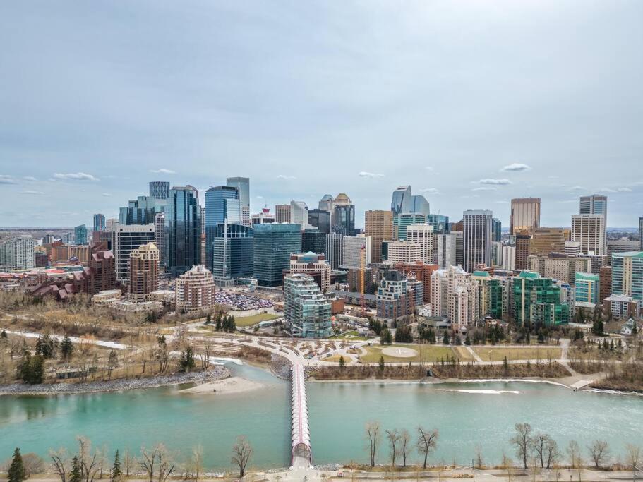 YYC Chic 1Br Kensington Unit W/Parking 아파트 외부 사진