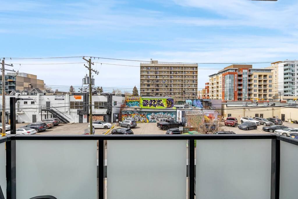 YYC Chic 1Br Kensington Unit W/Parking 아파트 외부 사진