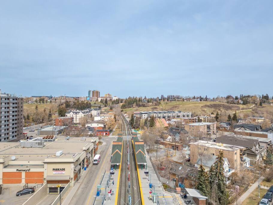 YYC Chic 1Br Kensington Unit W/Parking 아파트 외부 사진