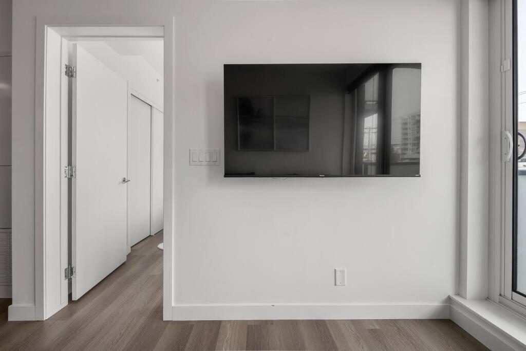 YYC Chic 1Br Kensington Unit W/Parking 아파트 외부 사진