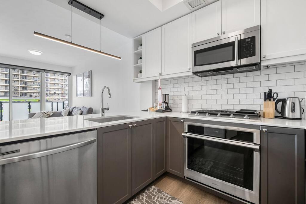 YYC Chic 1Br Kensington Unit W/Parking 아파트 외부 사진